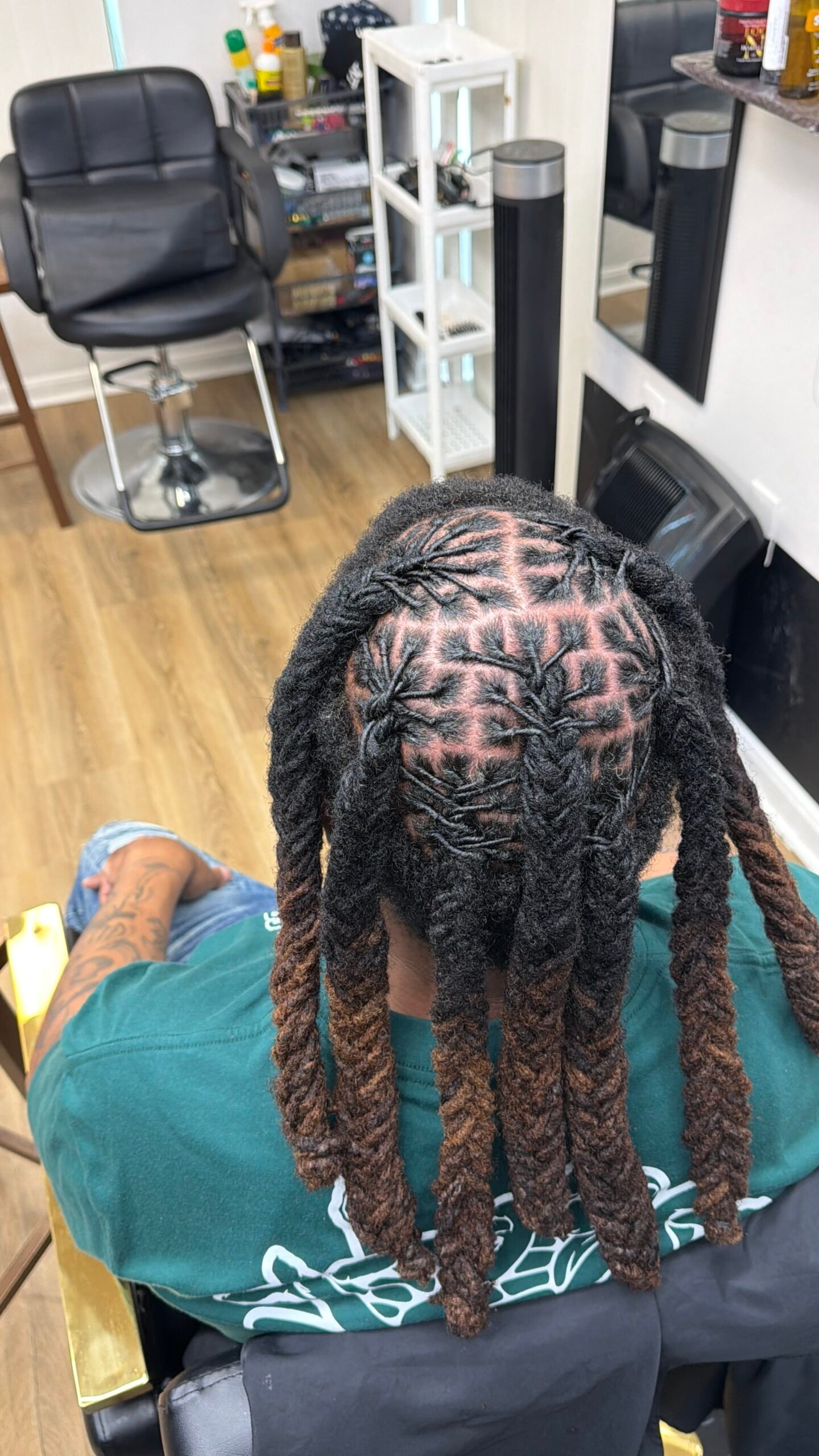 Home microlocs styling